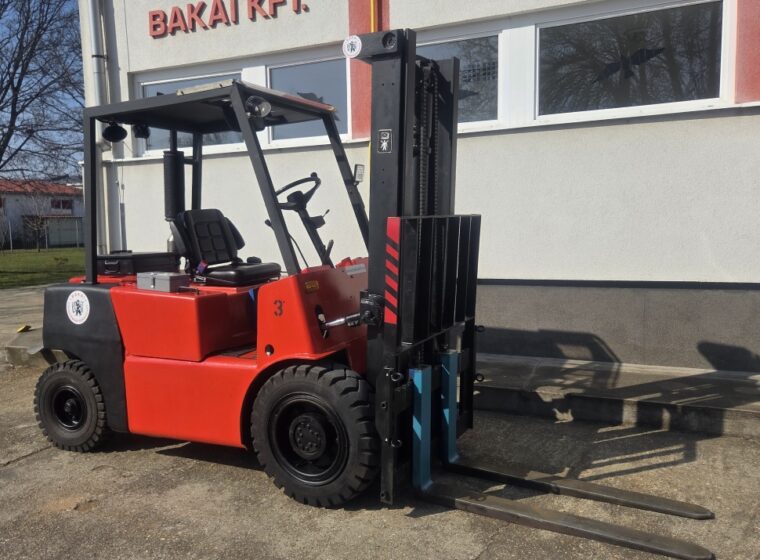 Balkancar DV 1788 – 3-ton diesel forklift rental, equipped with fork extensions – Bakai Ltd.