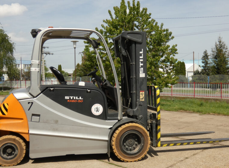 Still RX 60-50 - 5 tonnás elektromos targonca bérbeadásra, bérlésre vagy kölcsönzésre nyommentes gumival – Bakai Kft